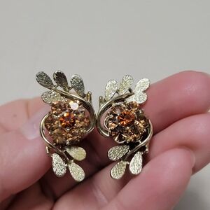 Vintage CORO Signed Autumn Flower Brown Rhinestone Gold Tone Clip On Earrings 1"